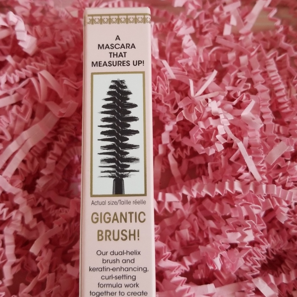 Too Faced Size Queen Mascara - Picture 3 of 3